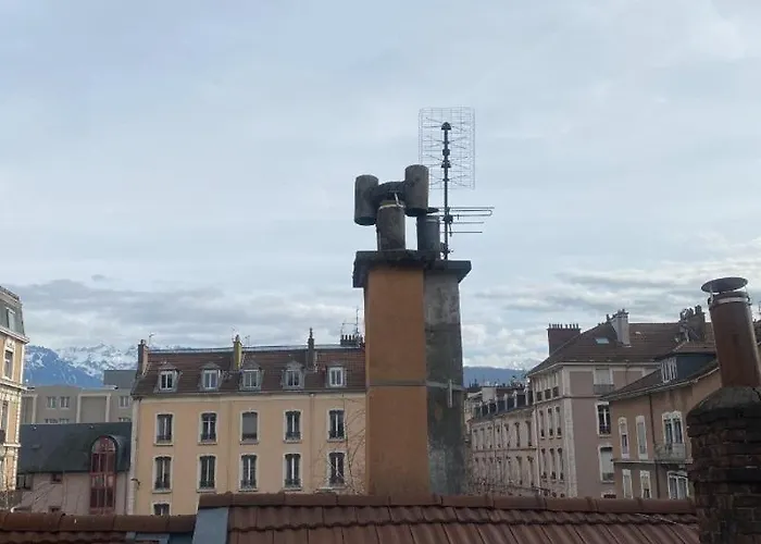 Bel Moderne Au Coeur De דירה